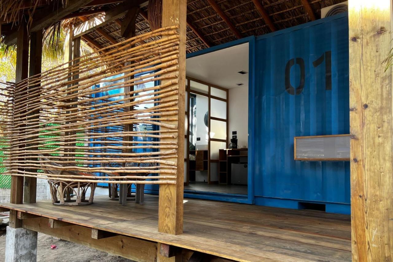 H20 Container Cabins Сан-Аґустінільо Екстер'єр фото